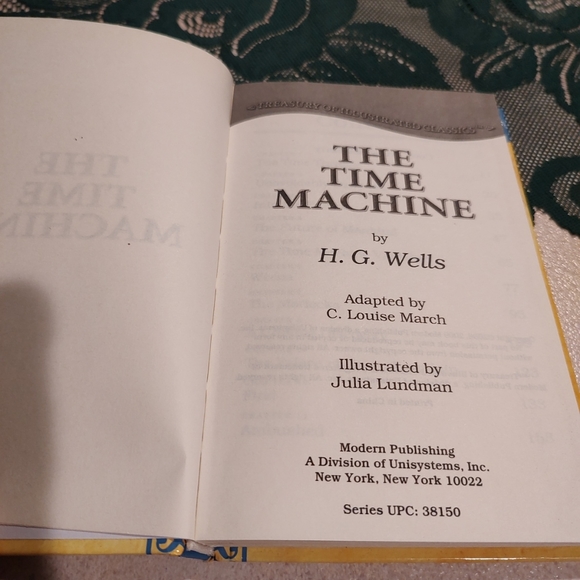 The Time Machine H.G. Wells Modern Publishing 2010 The Treasury of Illustra - Picture 3 of 12